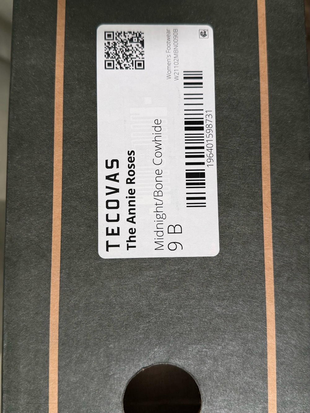 Brand New Tecovas Annie Midnight Roses 9B - Picture 3 of 11